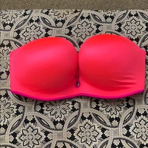 Strapless/convertible Victoria Secret bra
